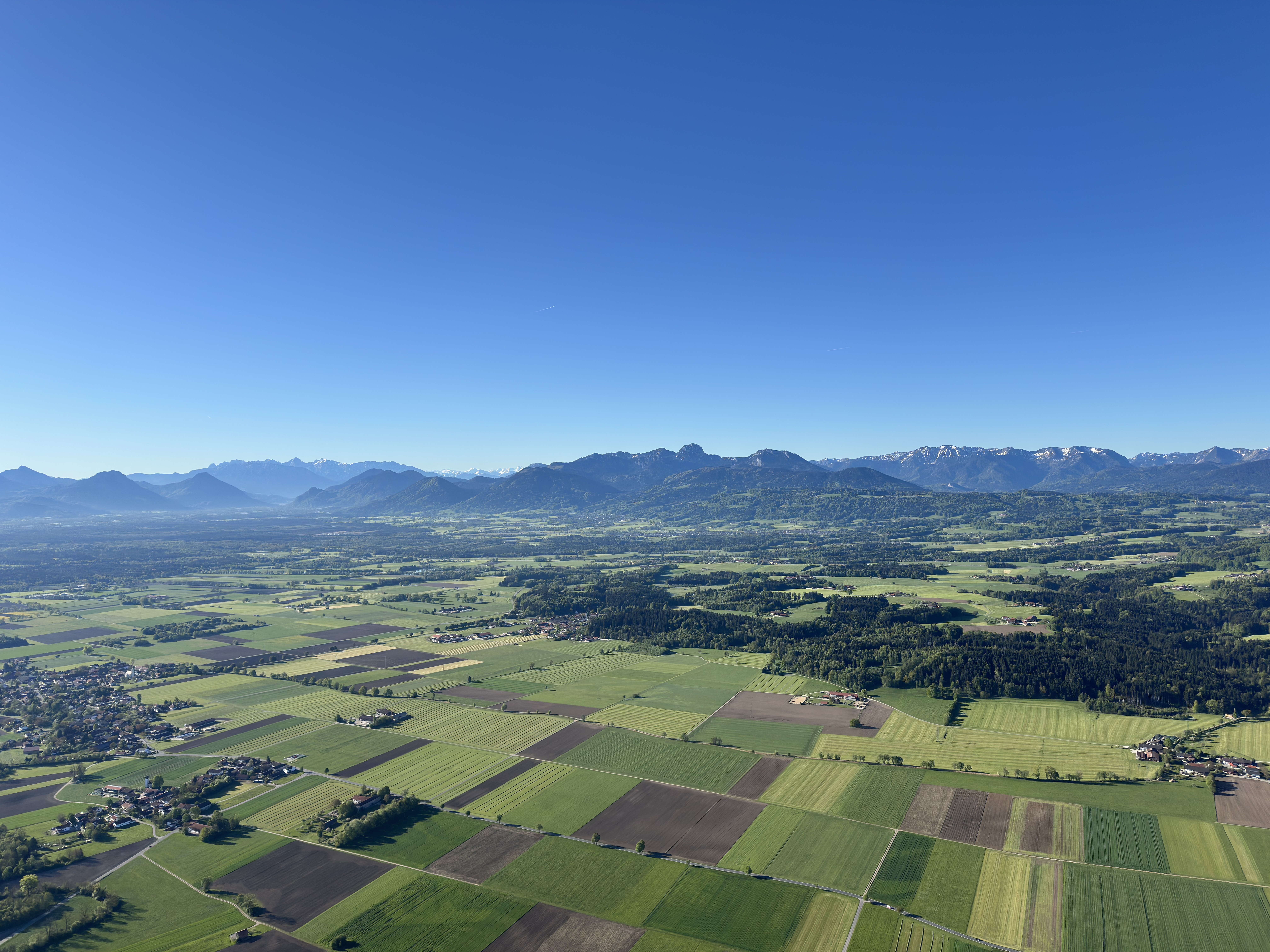 Blick auf die Alpen vom Ballon aus